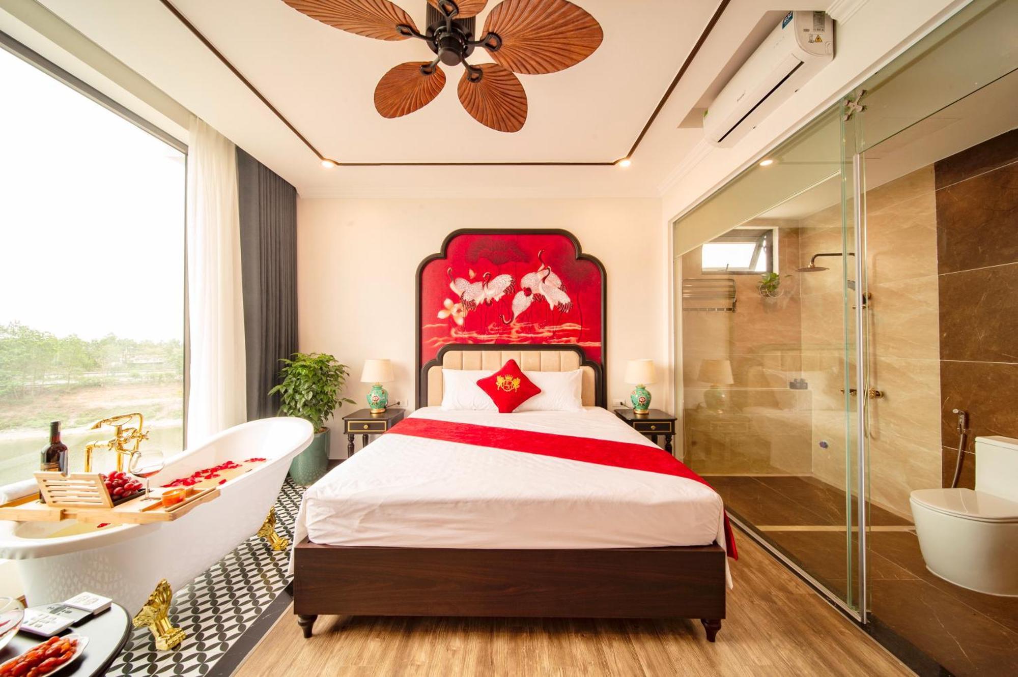 Lake Hotel Soc Son Hanoi Exterior photo